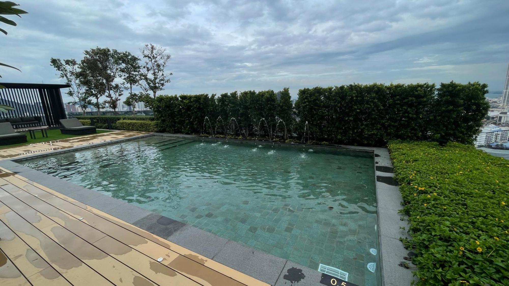 New Georgetown Instagramable 2Br Homestay For 10Pax 无敌美景两房民宿 Beacon Executive Suite エクステリア 写真