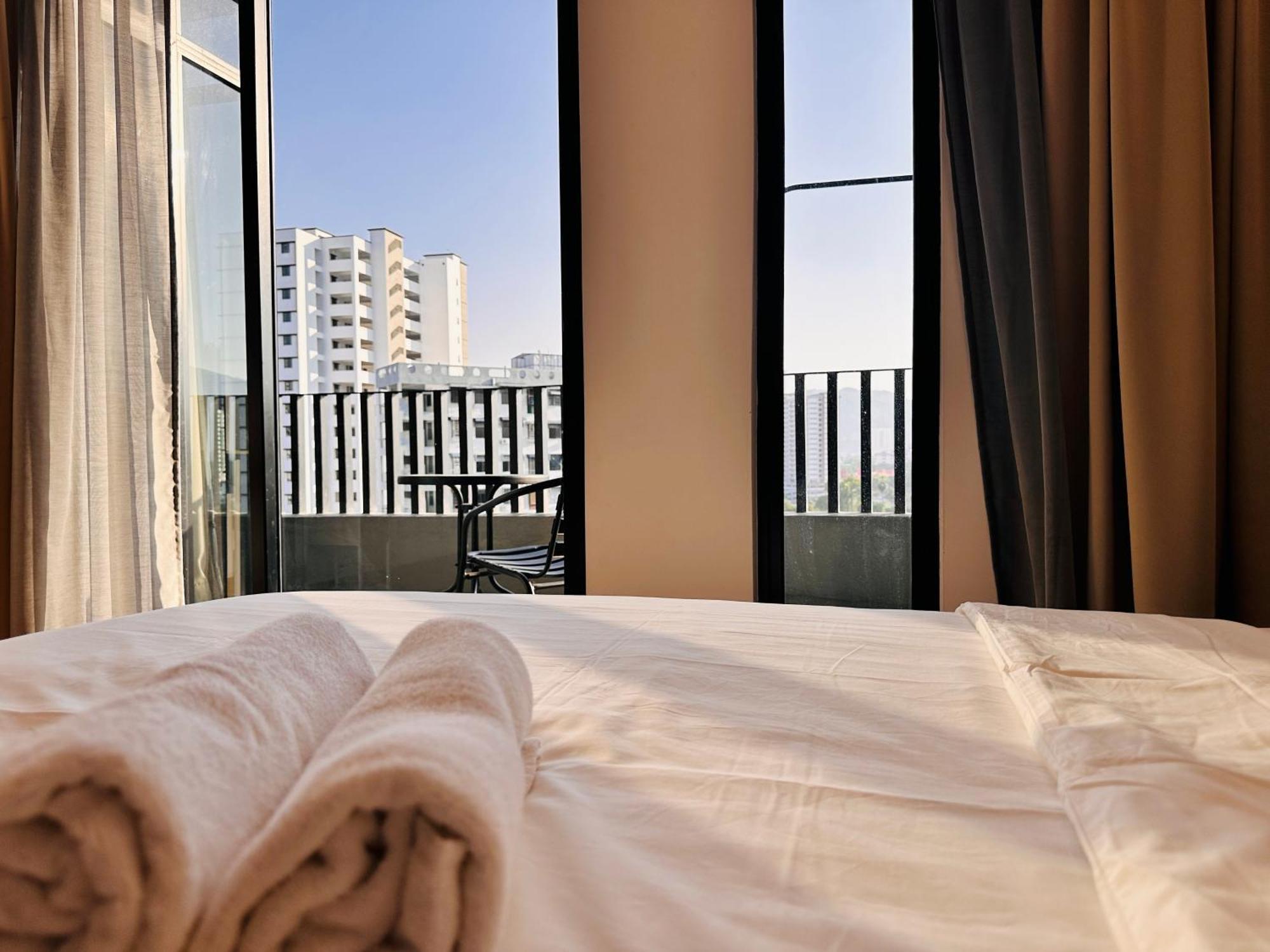 New Georgetown Instagramable 2Br Homestay For 10Pax 无敌美景两房民宿 Beacon Executive Suite エクステリア 写真