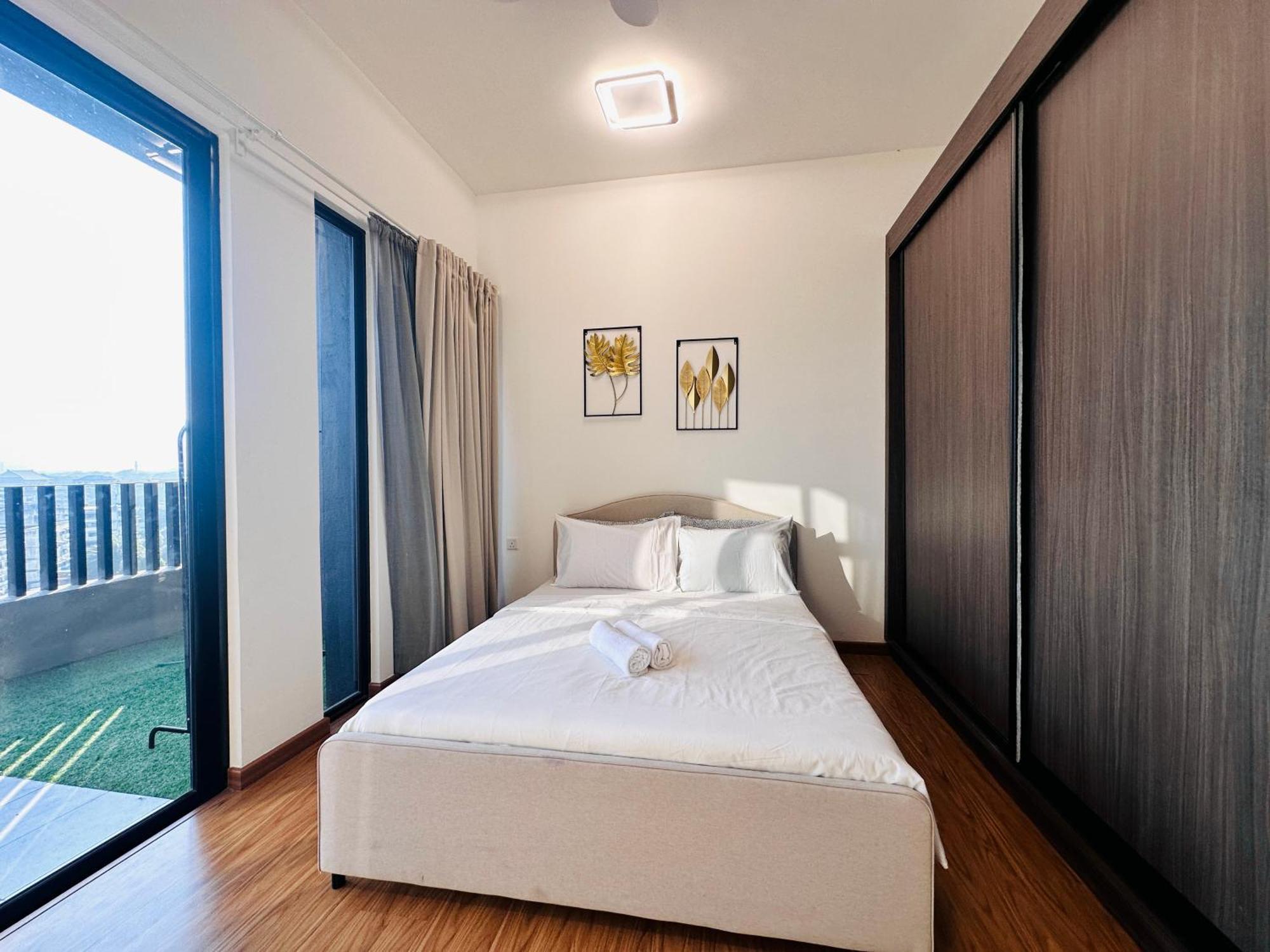 New Georgetown Instagramable 2Br Homestay For 10Pax 无敌美景两房民宿 Beacon Executive Suite エクステリア 写真