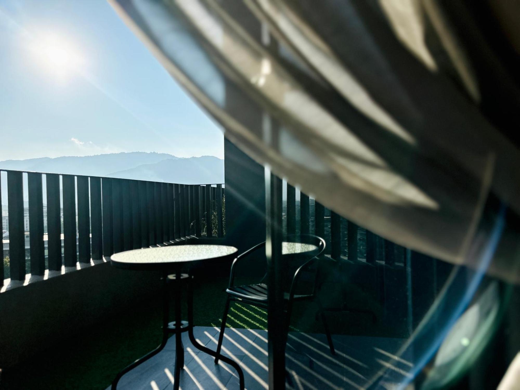 New Georgetown Instagramable 2Br Homestay For 10Pax 无敌美景两房民宿 Beacon Executive Suite エクステリア 写真