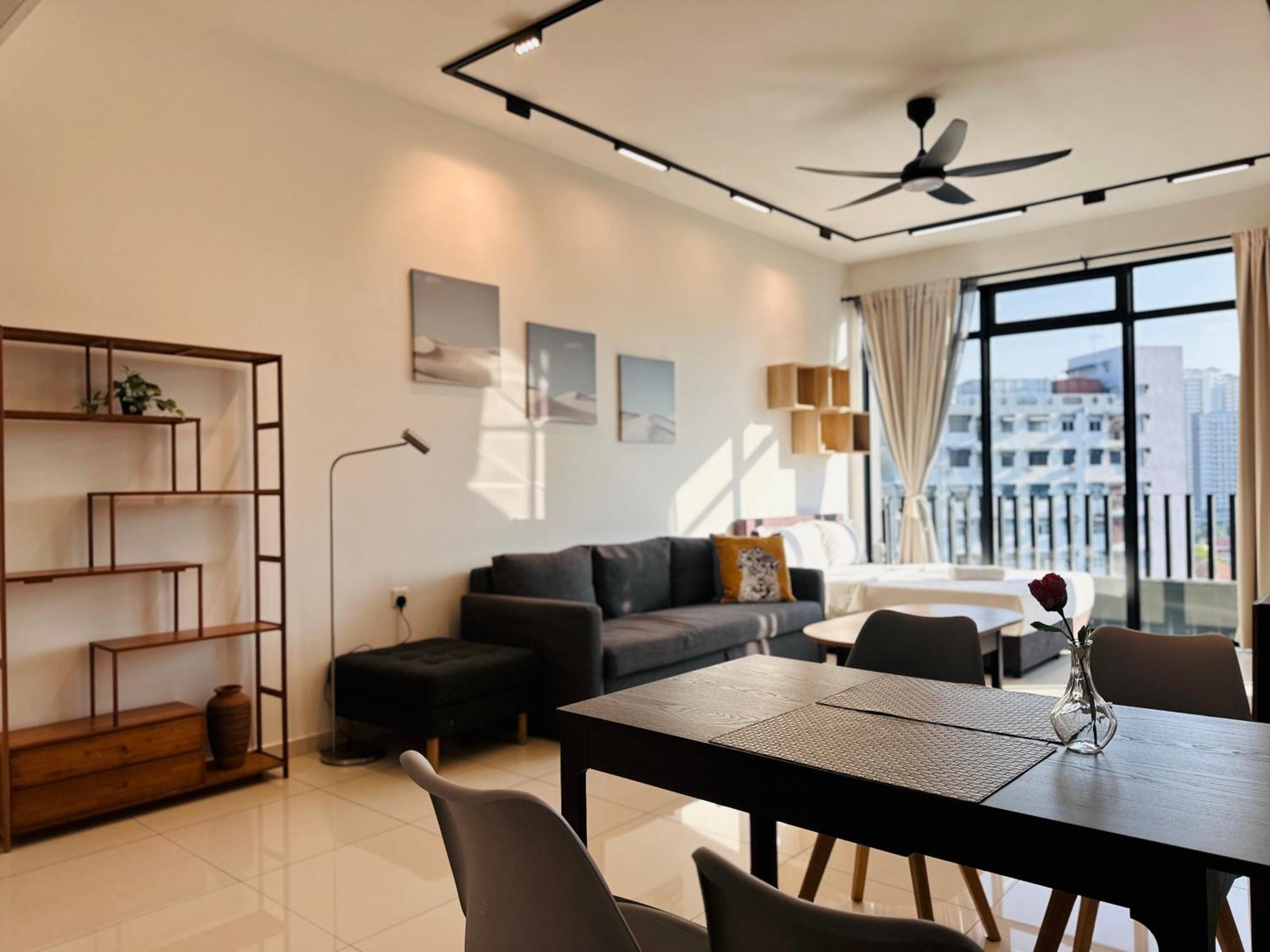 New Georgetown Instagramable 2Br Homestay For 10Pax 无敌美景两房民宿 Beacon Executive Suite エクステリア 写真